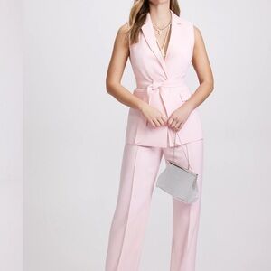 Chic Pink Pants with Wide-Leg Design